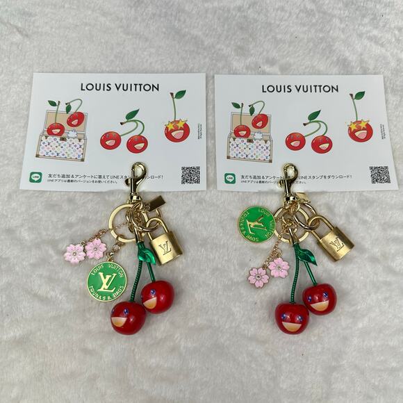 Louis Vuitton LOCK with cherry keychain bag charm & Takashi Murakami stickers - Picture 10 of 10